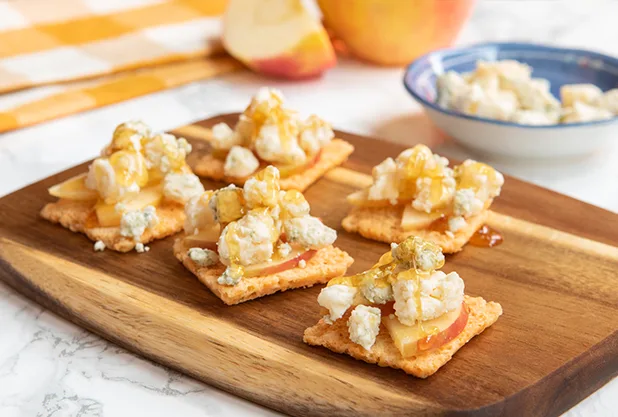 Blue cheese close-up — Crier Studio food photography